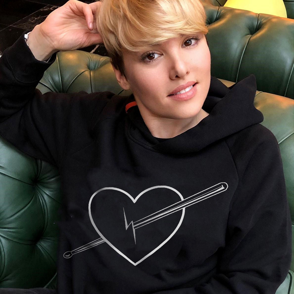 Roger Taylor - Womens 'Showing The Love' Crop Top Hoodie