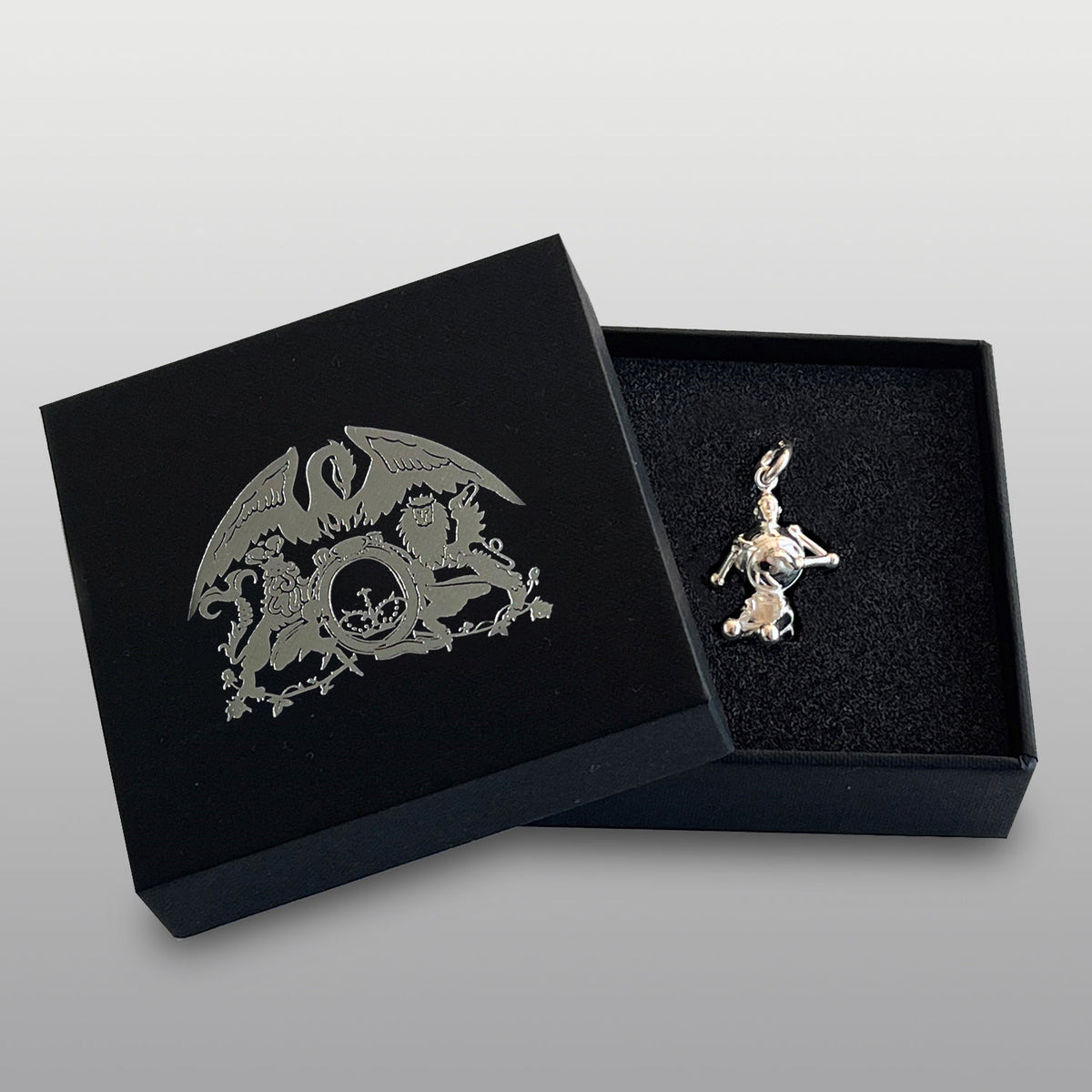 Queen 'Frank' Robot | Charm